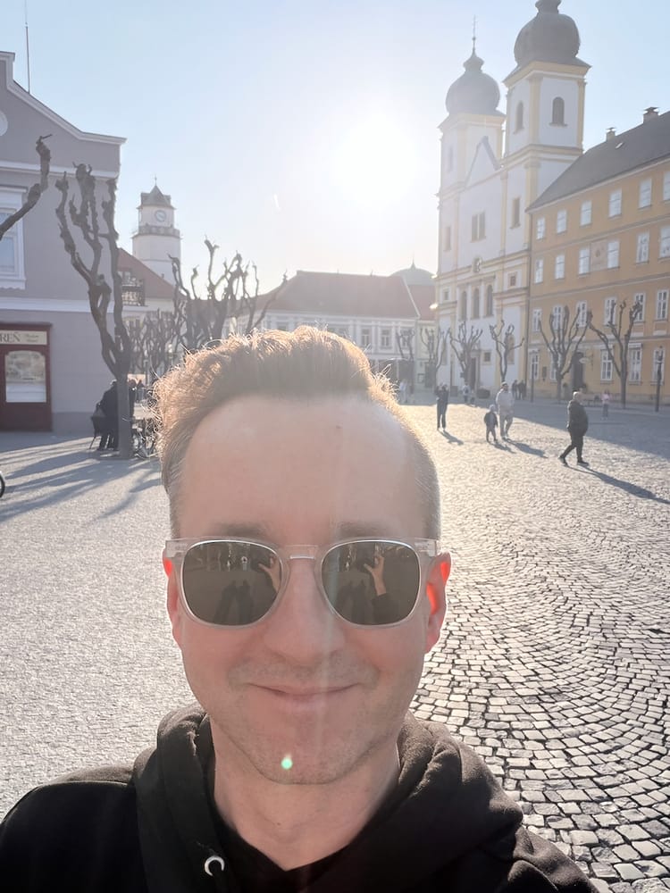 Mierny šum na pozadí