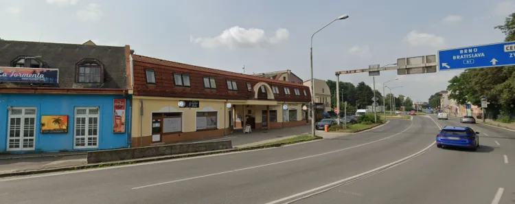 Hasičská ulica, Trenčín